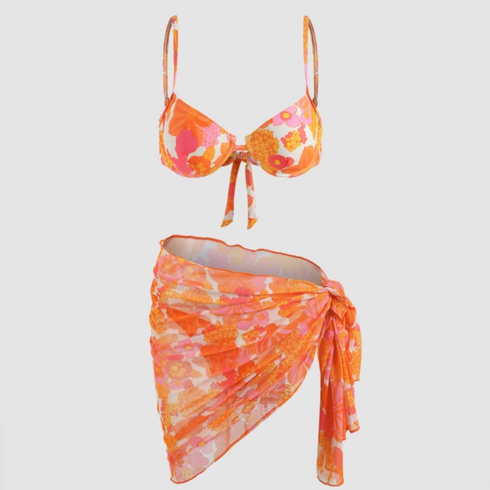 XS Cider Floral Print Underwire Bikini With Sarong